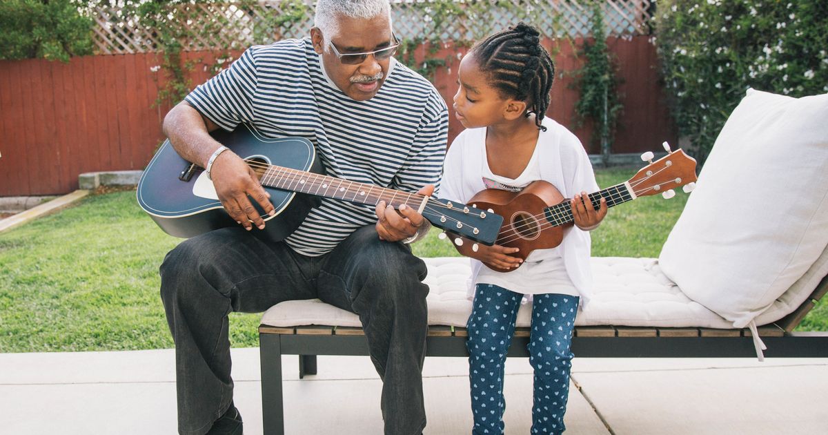 Now, This Is What A Truly Supportive Grandparent Looks Like